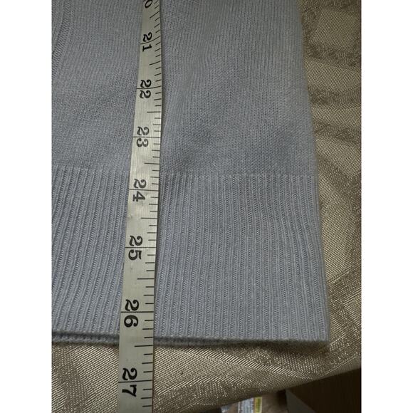 Basic Edition Sears Women’s size XL Sweater‎ - 100% Acrylic, Cozy and Stylish - Picture 5 of 8